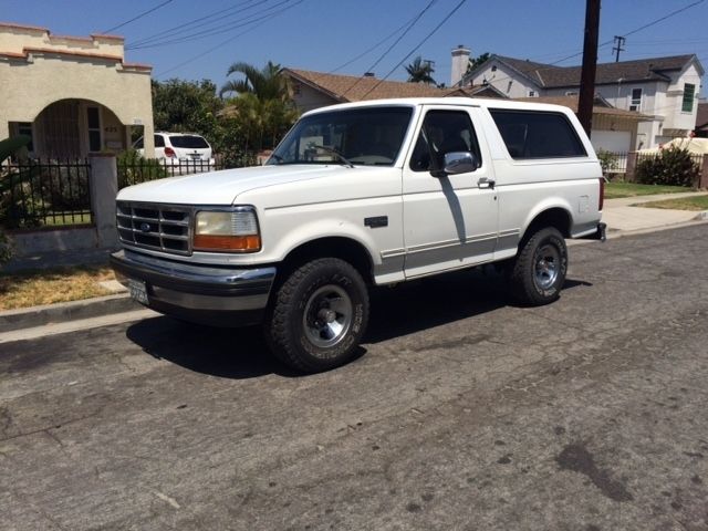 1993 Ford Bronco XLT - photo 3