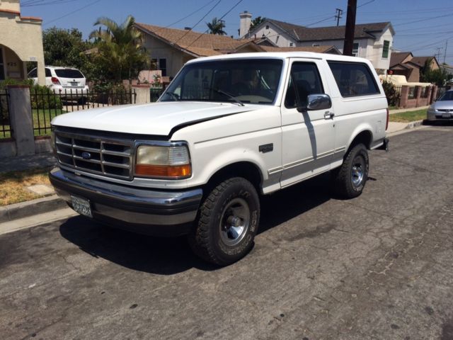 1993 Ford Bronco XLT - photo 8