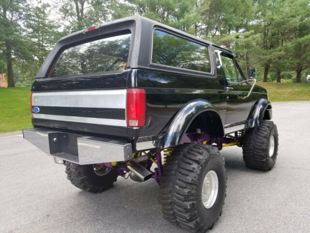 1993 Ford Bronco XLT - photo 6