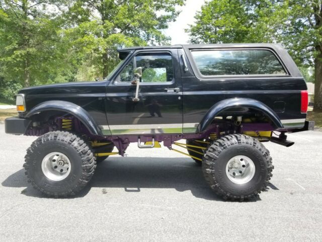 1993 Ford Bronco XLT - photo 8