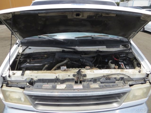 1993 Ford E-Series Van XLT - photo 9