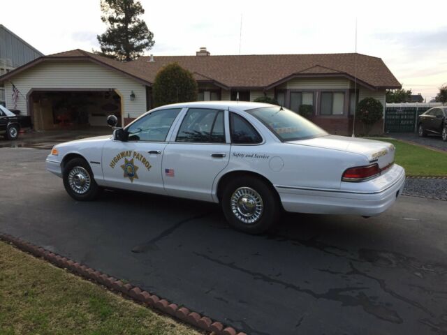 1993 Ford Crown Victoria Police Package Trim - photo 4