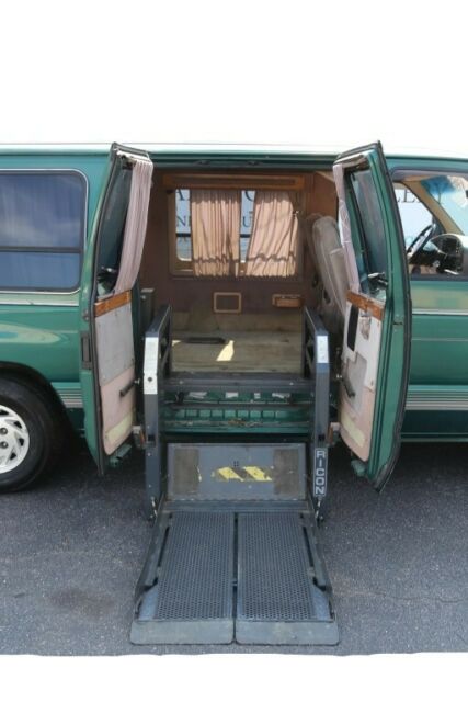 1993 Ford E-Series Van - photo 10