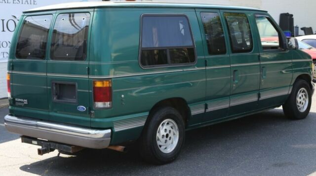 1993 Ford E-Series Van - photo 13