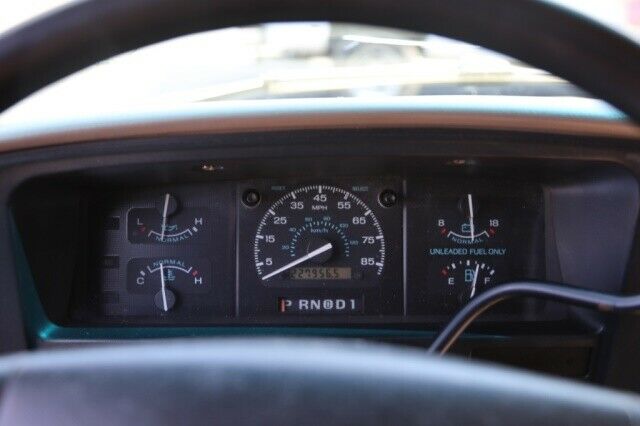 1993 Ford E-Series Van - photo 7