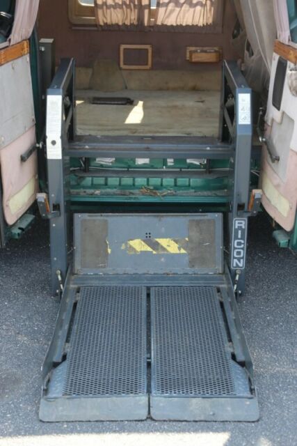 1993 Ford E-Series Van - photo 8