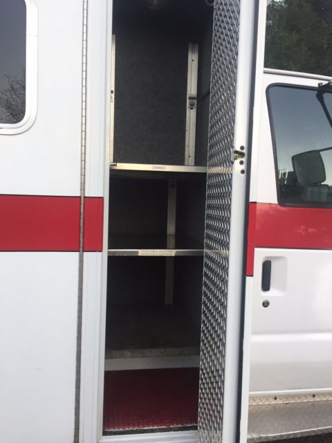 1993 Ford E-Series Van - photo 11