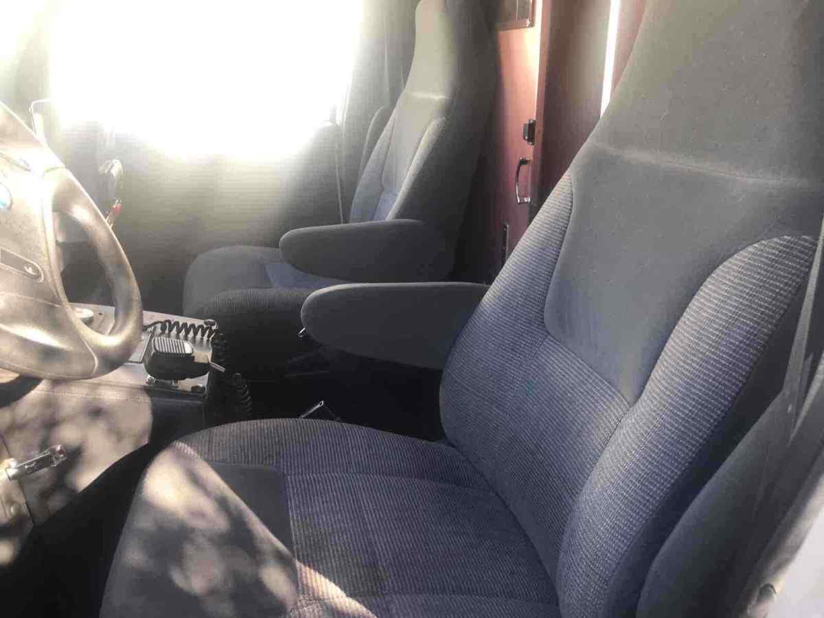 1993 Ford E-350 Econoline E350 CUTAWAY VAN - photo 11