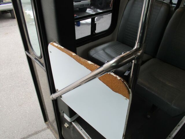 1993 Ford E-Series Van - photo 13