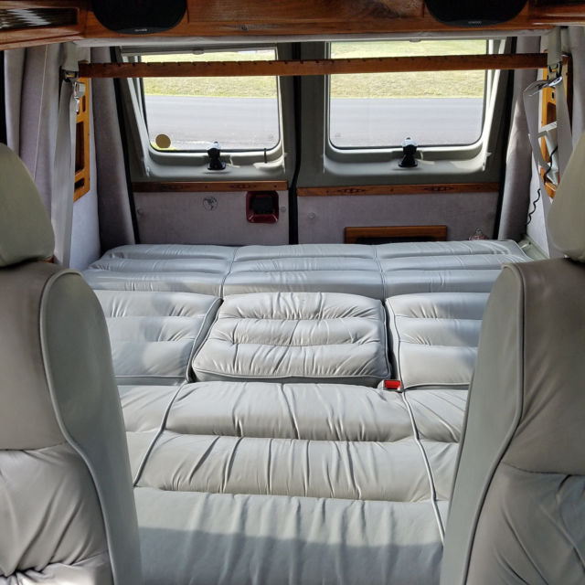 1993 Ford E-Series Van E150 - photo 12