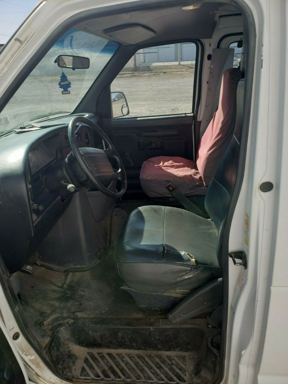 1993 Ford E-Series Van E150 VAN - photo 12