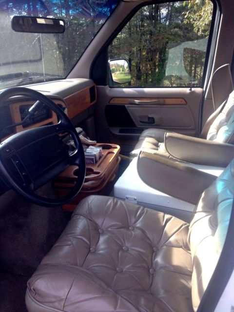 1993 Ford E-Series Van - photo 5