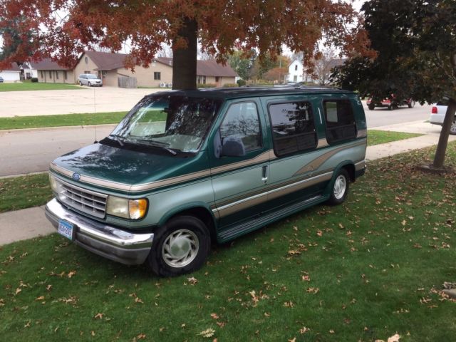 1993 Ford E-Series Van silver - photo 2