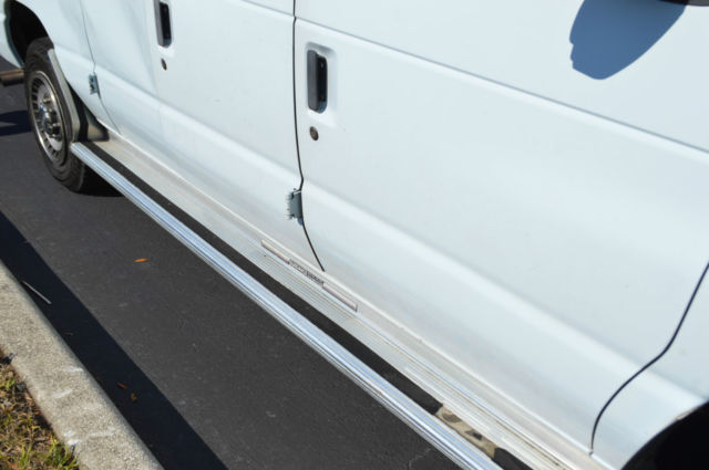 1993 Ford E-Series Van XLT CHATEAU - photo 11