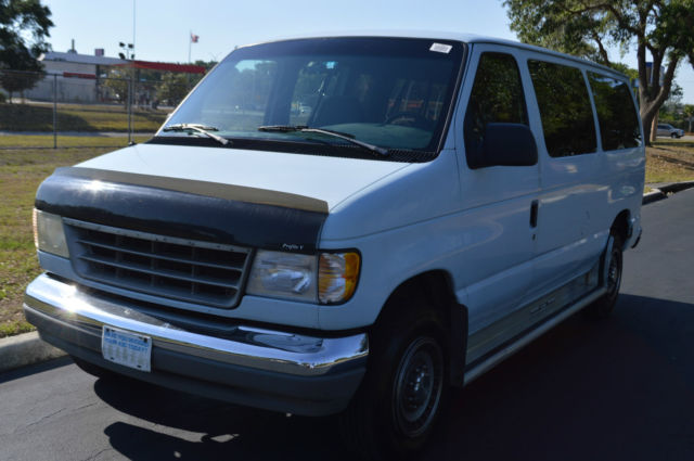 1993 Ford E-Series Van XLT CHATEAU - photo 3