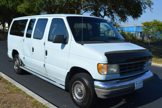 1993 Ford E-Series Van XLT CHATEAU - photo 8