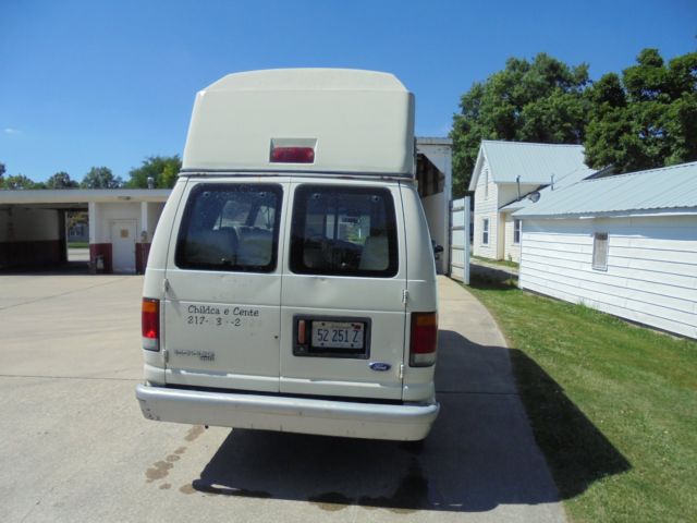 1993 Ford E-Series Van HANDICAP WHEELCHAIR LIFT ACCESSIBLE - photo 4