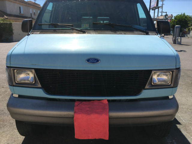 1993 Ford E-Series Van - photo 2