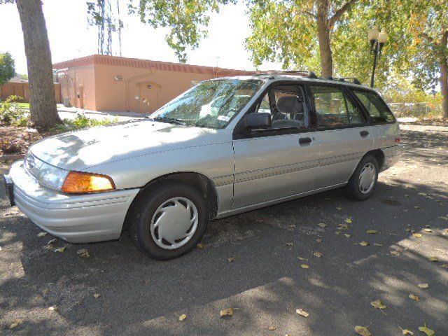 1993 Ford Escort LX