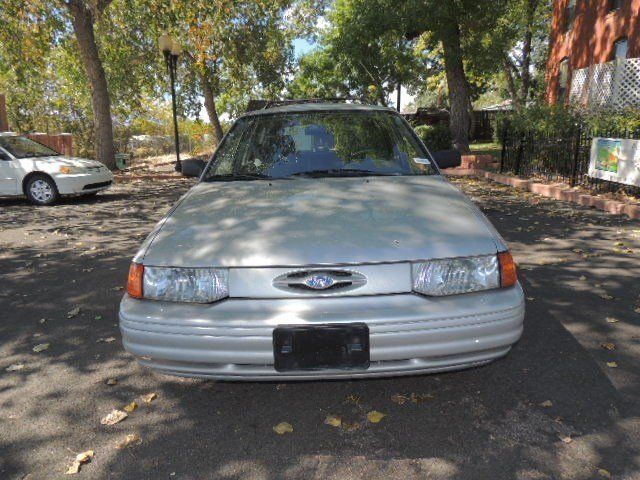 1993 Ford Escort LX - photo 2