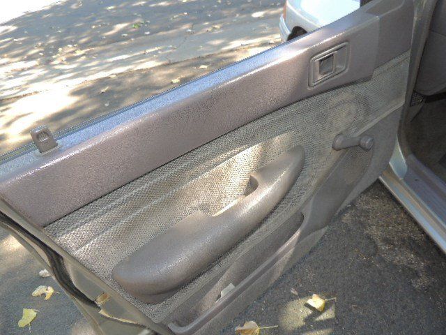 1993 Ford Escort LX - photo 7