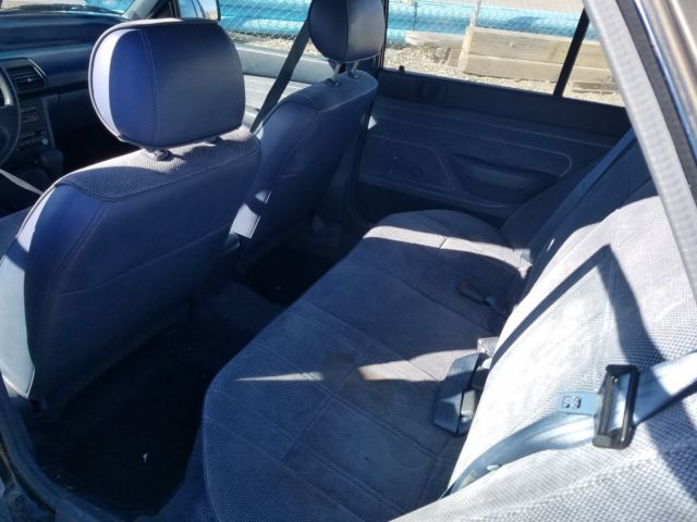1993 Ford Escort - photo 6