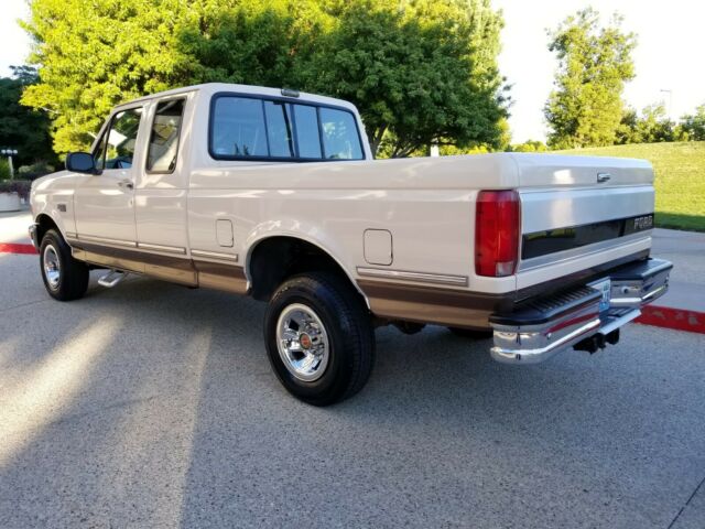 1993 Ford F-150 4WD 82K ORIGINAL MILES 4X4 SHORT BED EXT CAB - photo 3