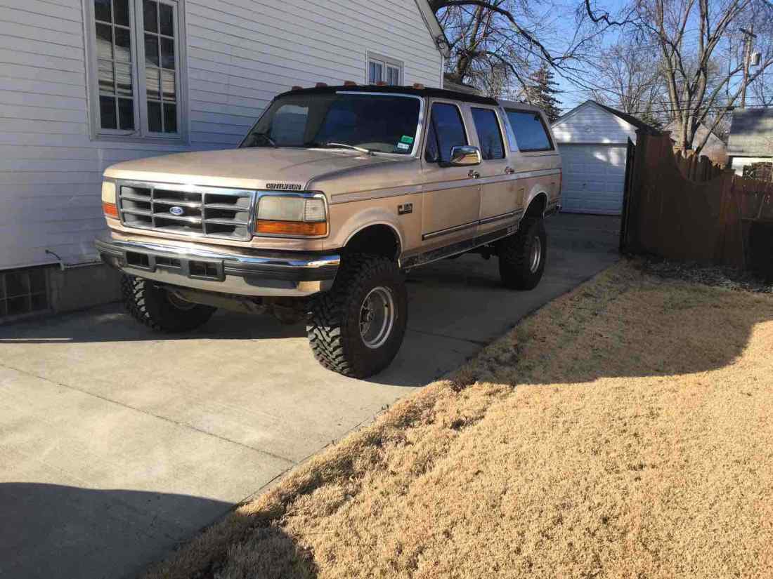 1993 Ford F-150 bronco - photo 2