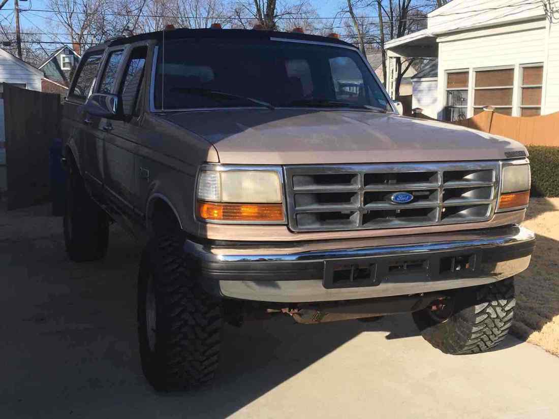 1993 Ford F-150 bronco - photo 3