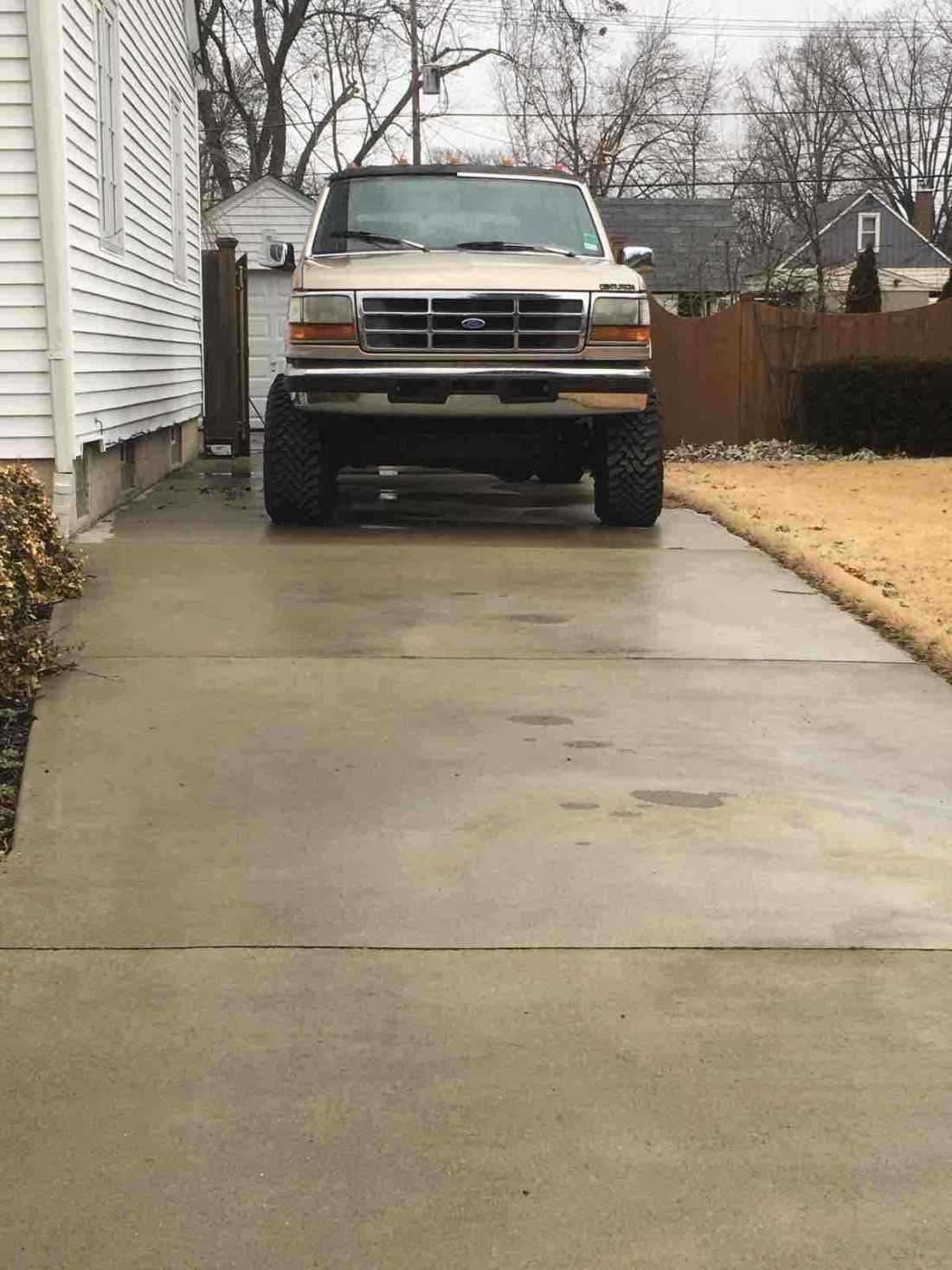 1993 Ford F-150 bronco - photo 4