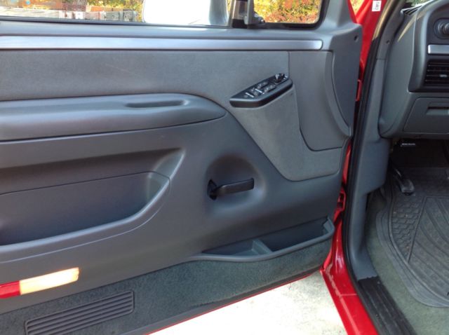1993 Ford F-150 XLT - photo 9