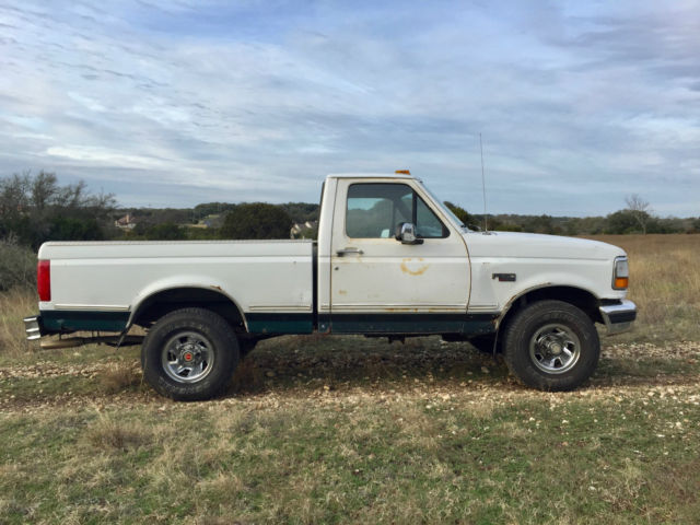 1993 Ford F 150, White, Runs well 1993 Ford F-150 White
