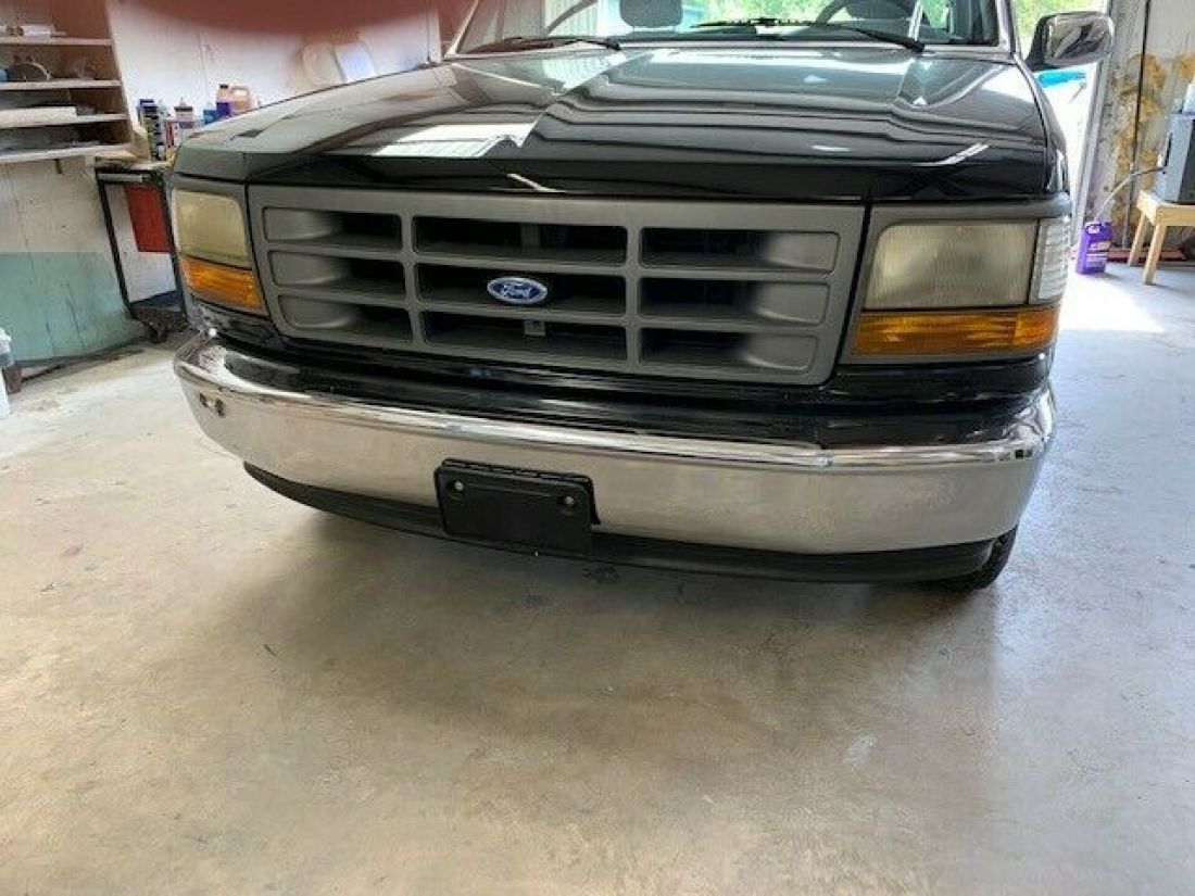 1993 Ford F-150 XL - photo 2