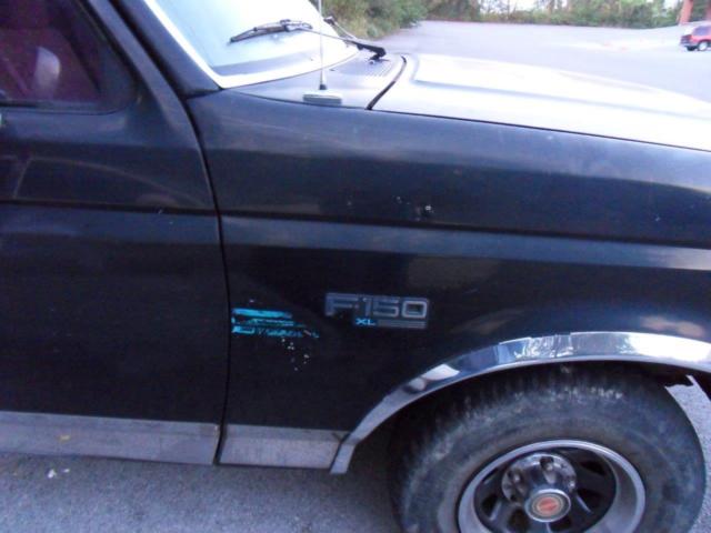 1993 Ford F-150 XL Standard Cab Pickup 2-Door - photo 6