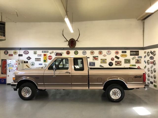 1993 FORD F-150 XLT 4X4 SUPER-CAB 5.0L 302 V/8 WITH ONLY 130.544 ACTUAL MILES 1993 Ford F-150 F-150