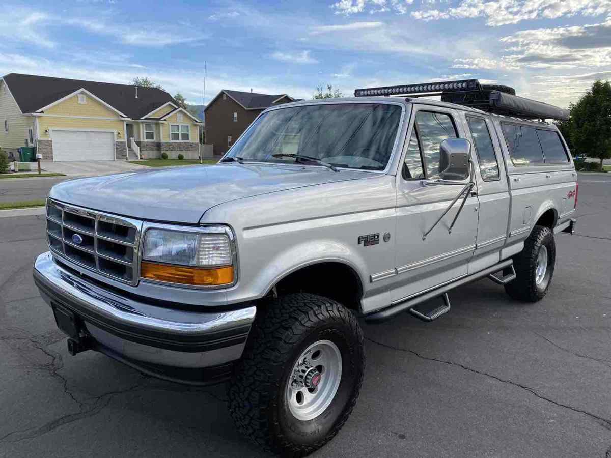1993 Ford F-150 XLT Extended Cab Short Bed 4X4 OBS - LOW Miles - Make Offer! 1993 Ford F-150 XLT