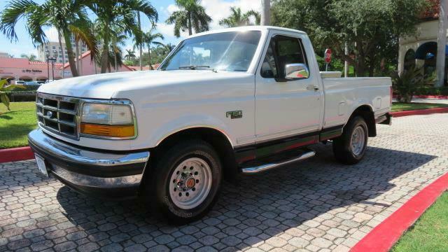 1993 Ford F-150 XLT Short Bed Styleside - photo 10