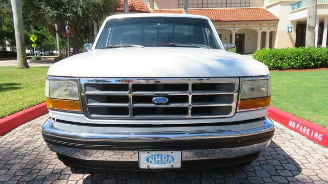 1993 Ford F-150 XLT Short Bed Styleside - photo 9