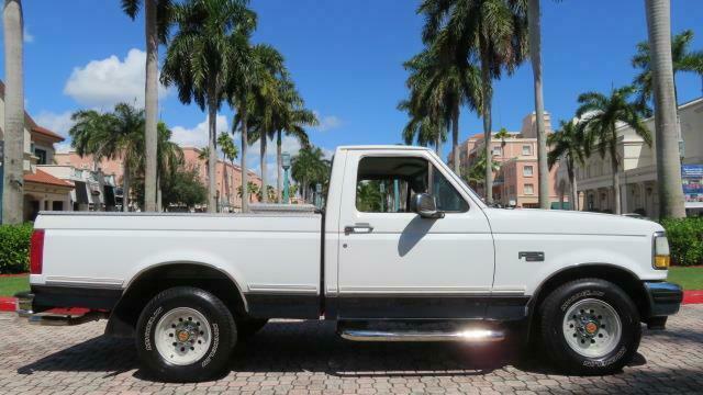 1993 Ford F-150 XLT Short Bed Styleside - photo 4