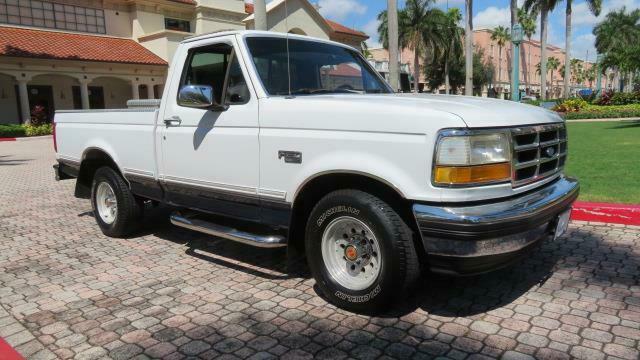 1993 Ford F-150 XLT Short Bed Styleside - photo 6