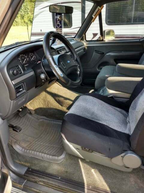 1993 Ford F-250 XLT - photo 10