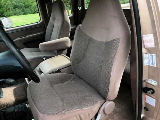 1993 Ford F-250 XLT - photo 8