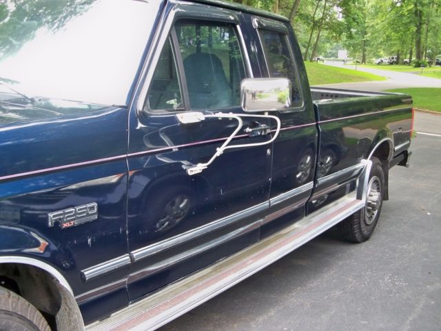1993 Ford F-250 XLT - photo 2