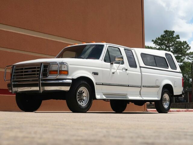 1993 Ford F-250 XLT CLUB CAB LONG BED 2WD - photo 3
