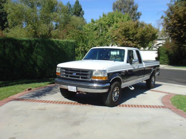 1993 Ford F-250 - photo 2