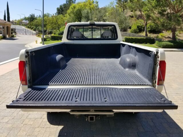 1993 Ford F-350 1-OWNER 4X4 CREW CAB 144K ORIG MILES CALIF.TRUCK - photo 9