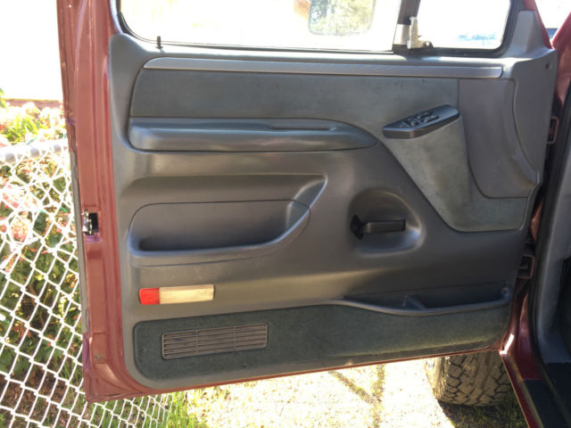 1993 Ford F-350 7.5L 4X4 XLT Standard Cab Pickup 2-Door - photo 10