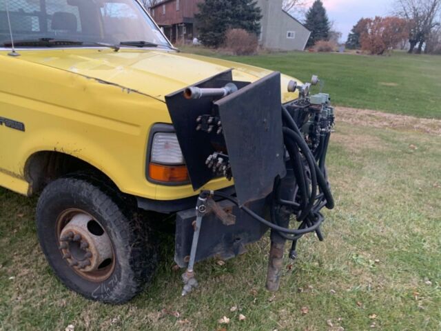1993 Ford F-450 XL - photo 3