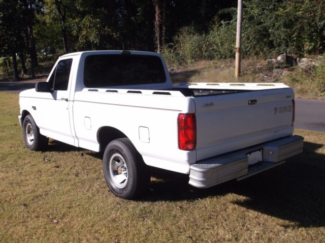 1993 Ford F-150 XL - photo 4