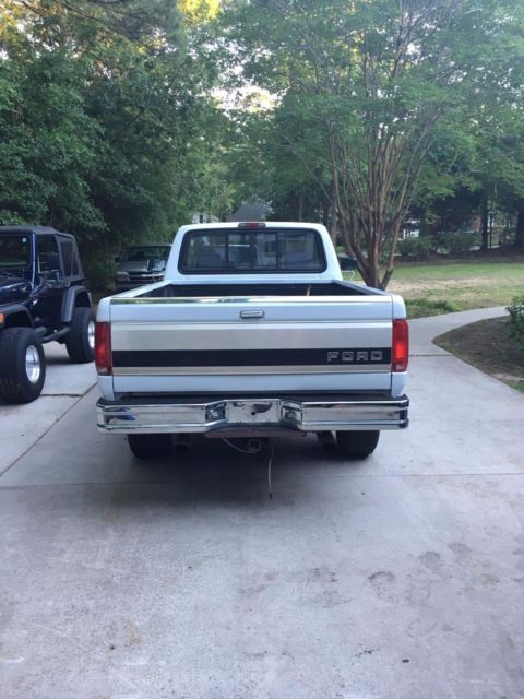 1993 Ford F-250 XL - photo 3
